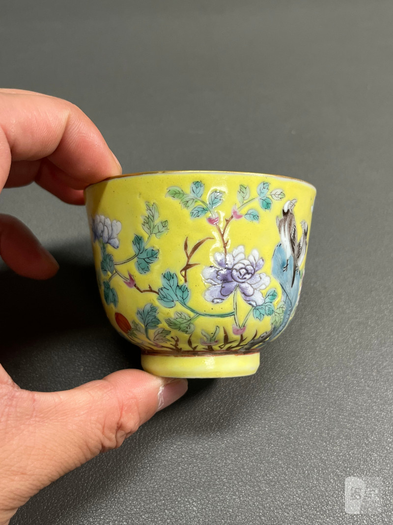 清光绪  黄地粉彩花鸟纹杯 - 图6